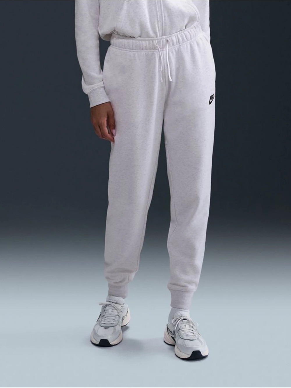NWT Nike Sportswear Club Fleece Mid-Rise Joggers